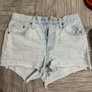 Women’s high waisted Levi’s
